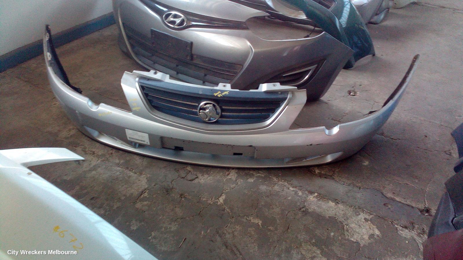 HOLDEN COMMODORE 2004 Front Bumper