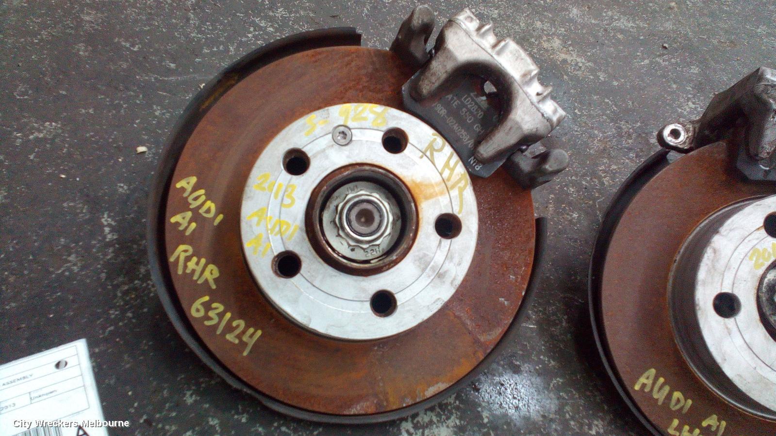 AUDI A1 2013 Right Rear Hub Assembly