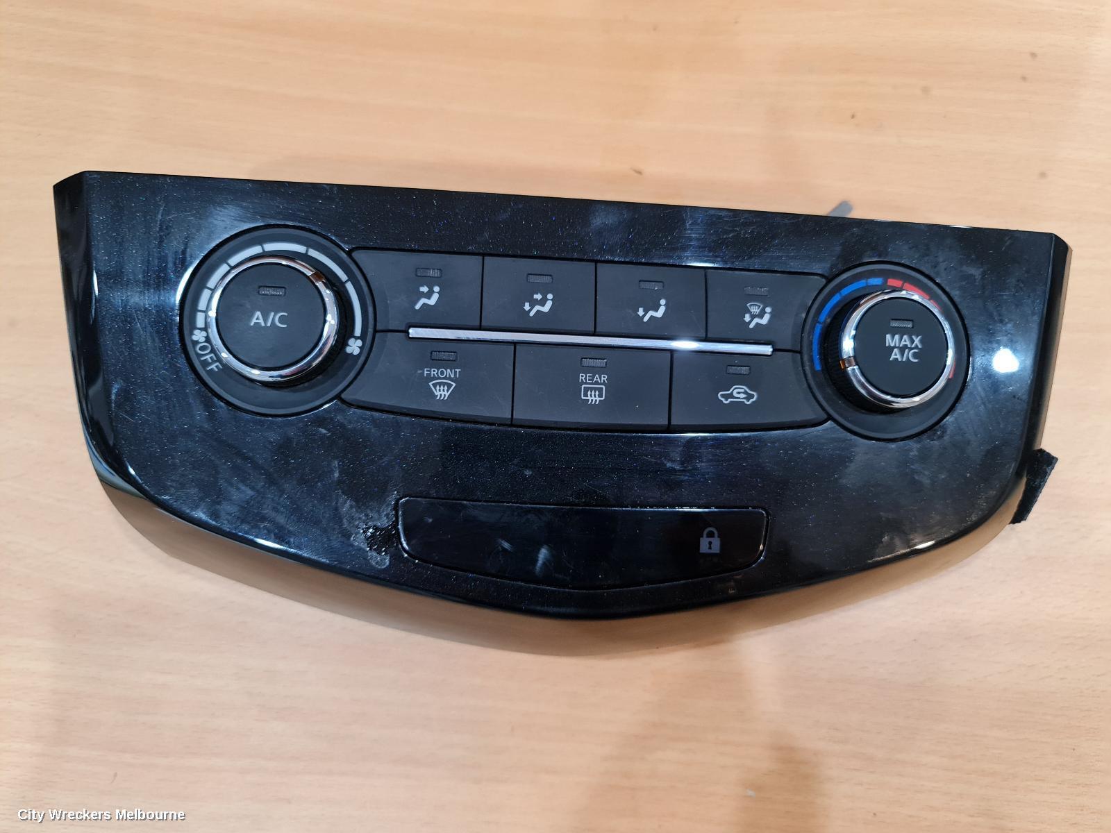 NISSAN QASHQAI 2018 Heater/Ac Controls