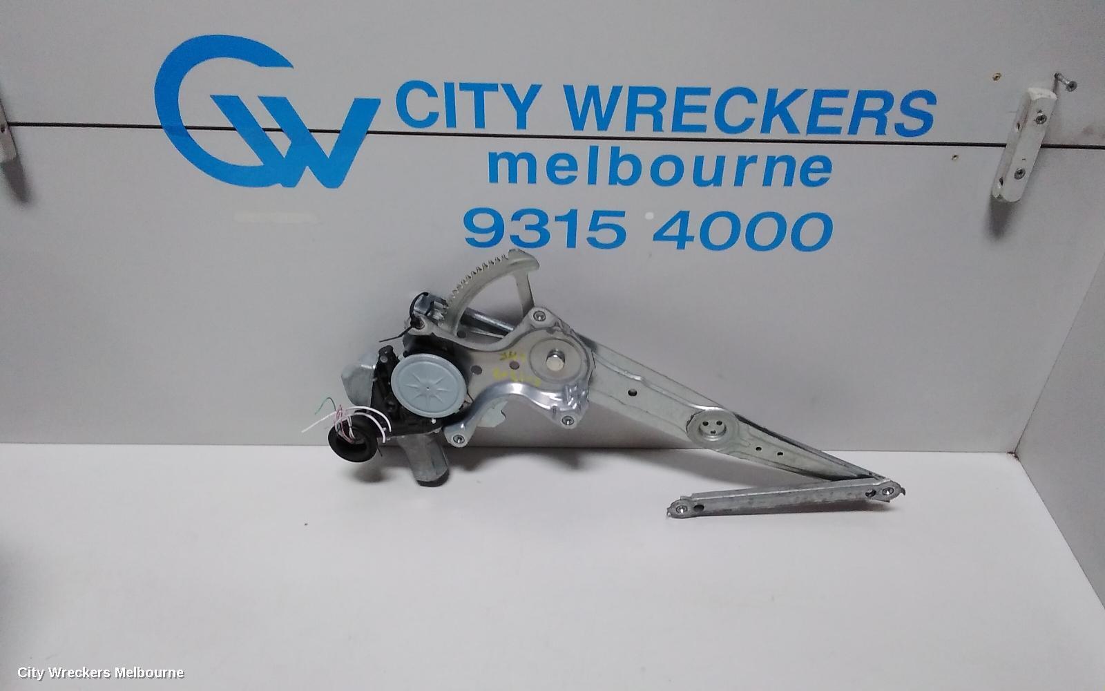 TOYOTA COROLLA 2015 Left Front Window Reg/Motor