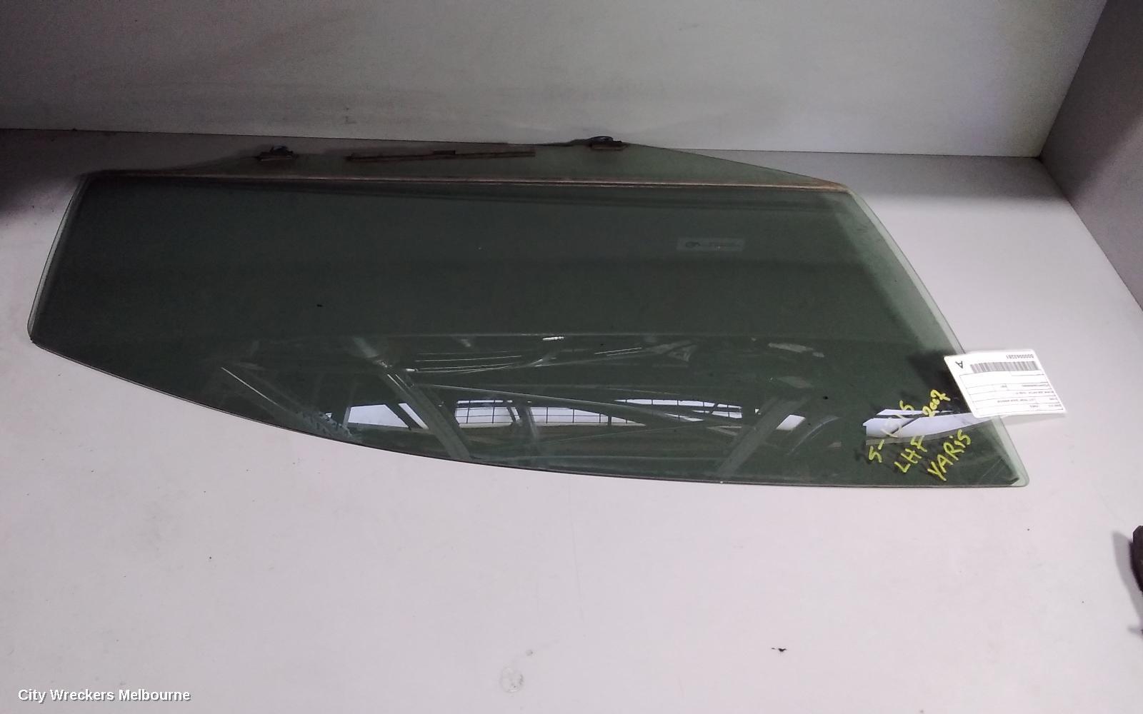 TOYOTA YARIS 2007 Right Front Door Window