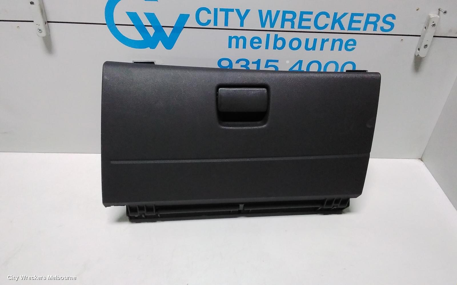 HOLDEN COMMODORE 2015 Glove Box