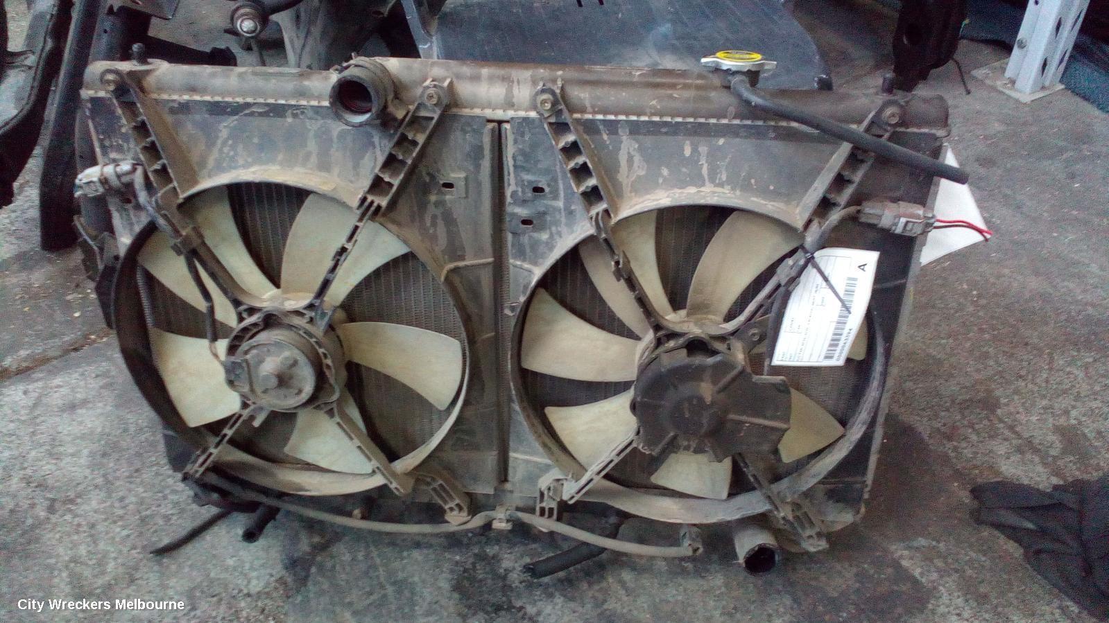 TOYOTA CAMRY 2000 Fan