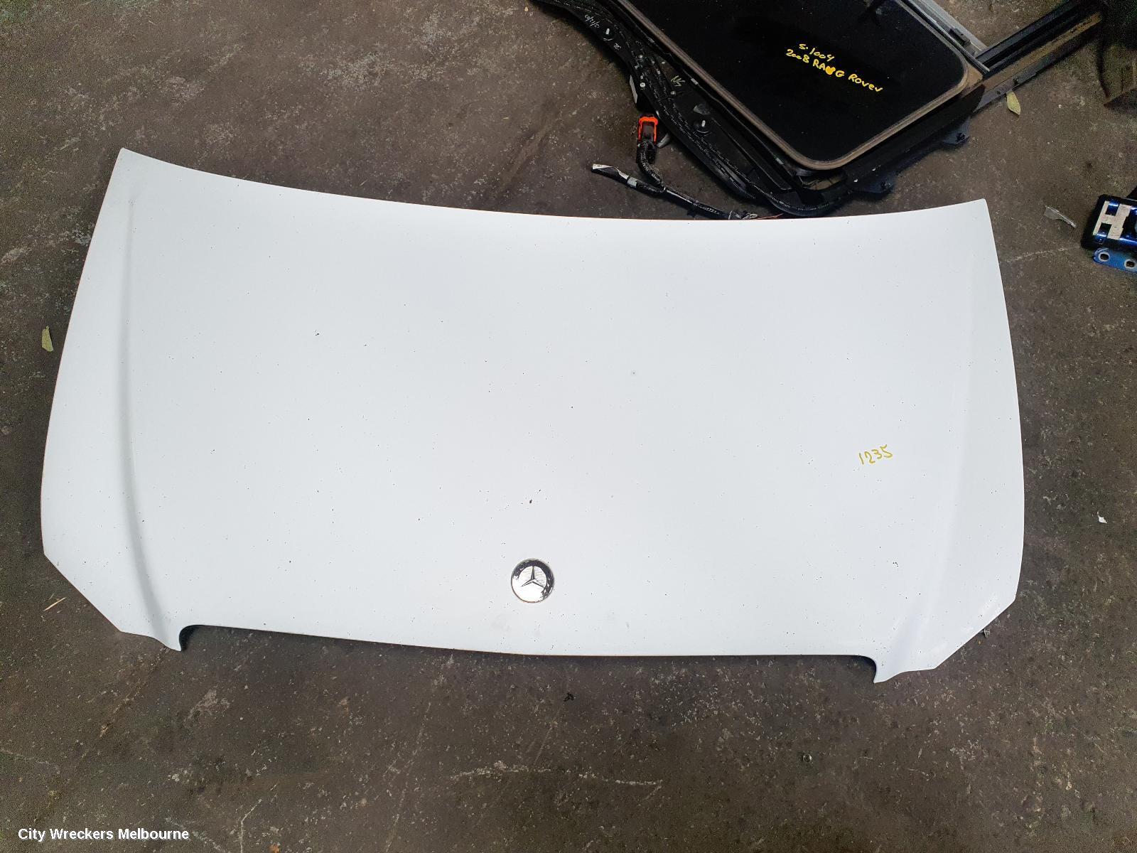 MERCEDES VITO 2004 Bonnet