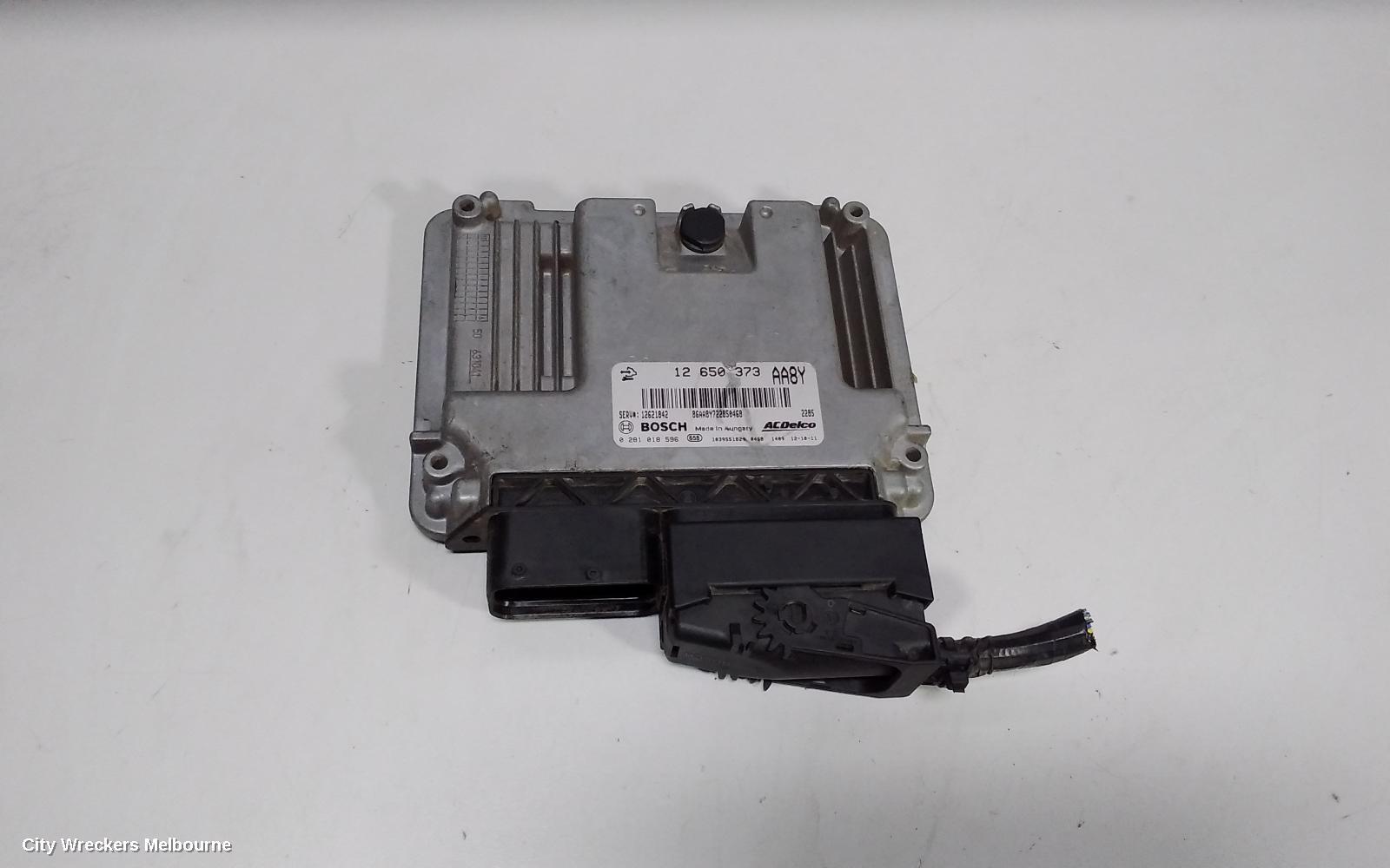 HOLDEN COLORADO 2013 Ecu