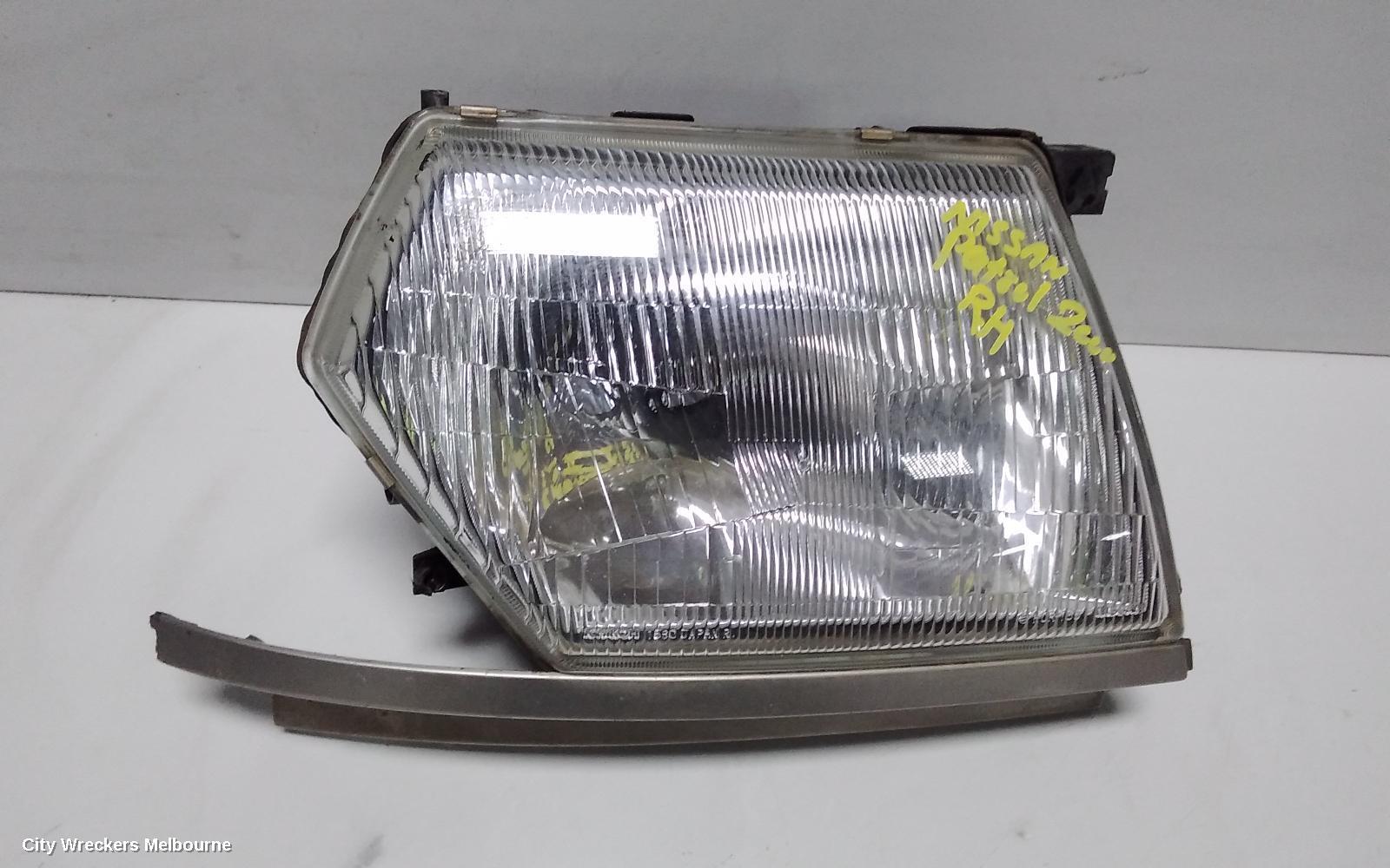 NISSAN PATROL 2000 Right Headlamp