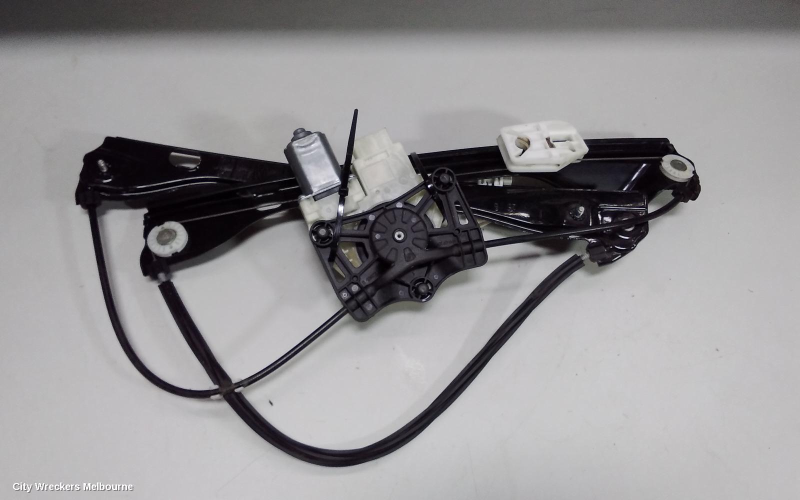 SKODA FABIA 2017 Left Front Window Reg/Motor
