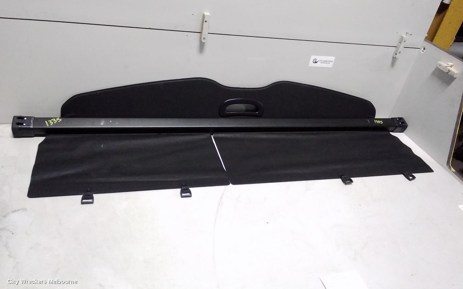 TOYOTA KLUGER 2009 Parcel Shelf