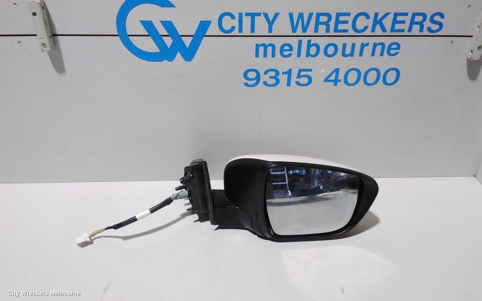 NISSAN QASHQAI 2015 Right Door Mirror