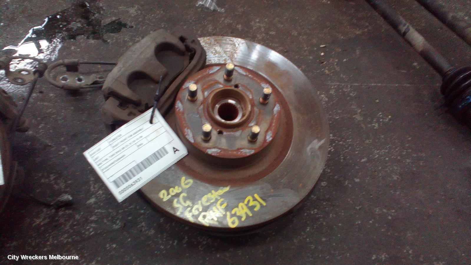 SUBARU FORESTER 2006 Right Front Hub Assembly
