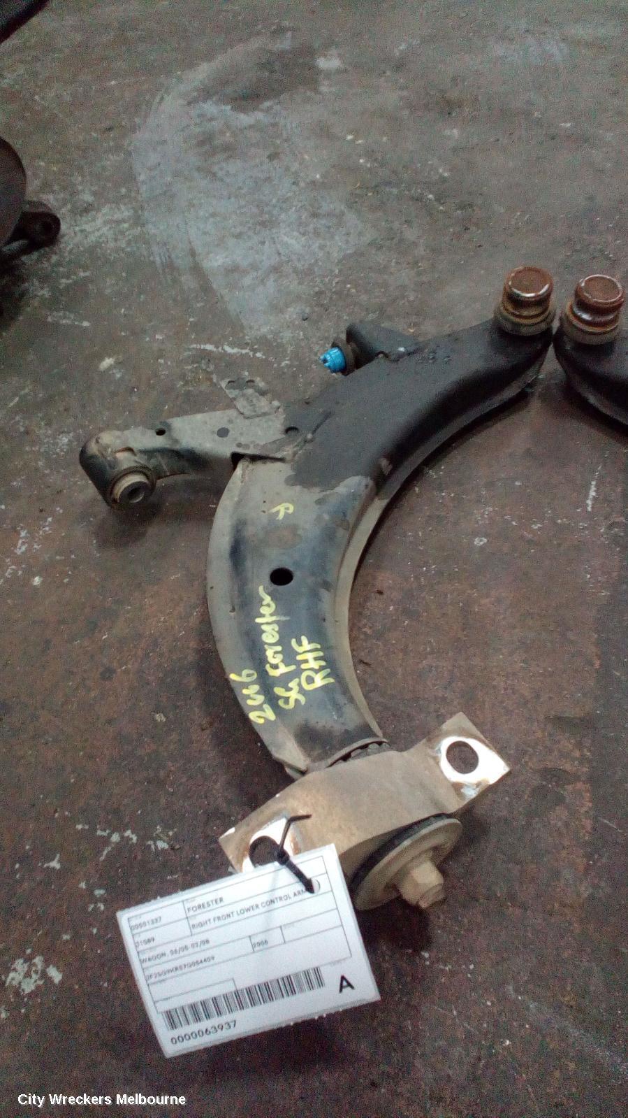SUBARU FORESTER 2006 Right Front Lower Control Arm