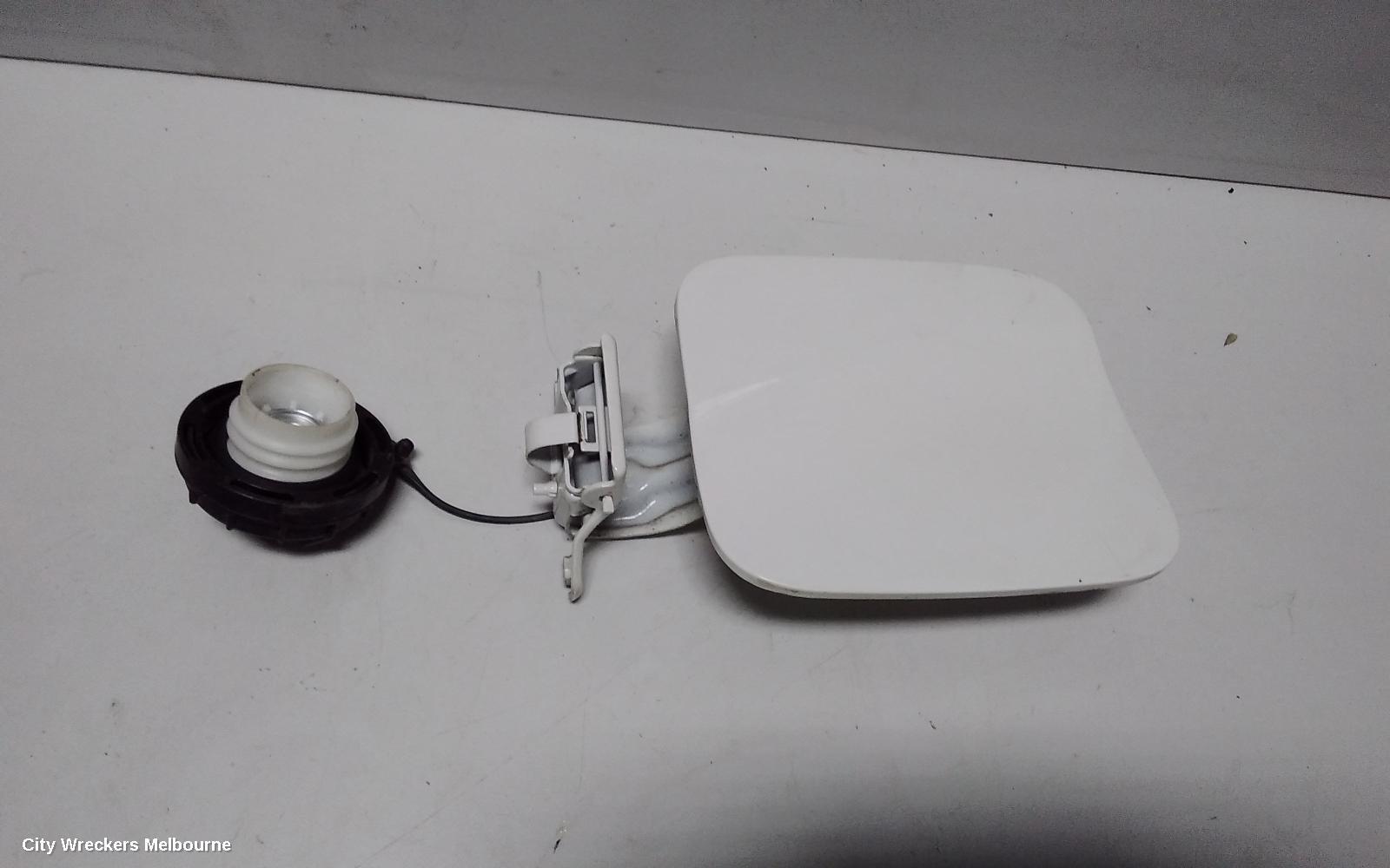 HYUNDAI ILOAD/IMAX 2009 Fuel Door / Filler