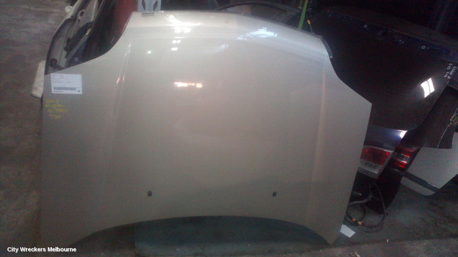 NISSAN XTRAIL 2003 Bonnet