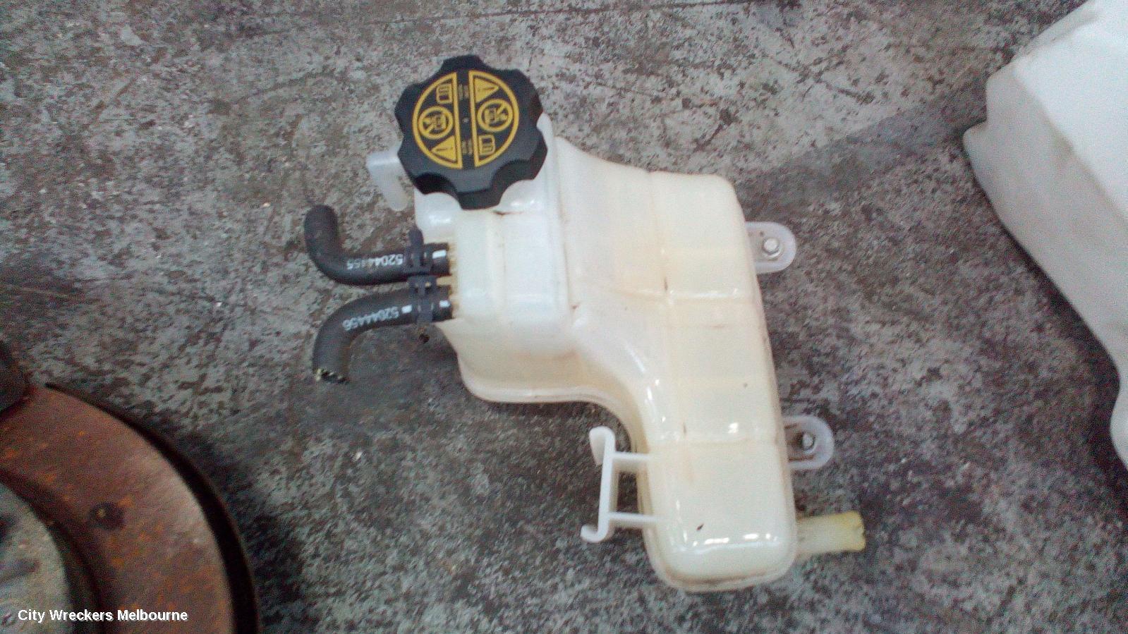 HOLDEN COLORADO 2018 Overflow Bottle