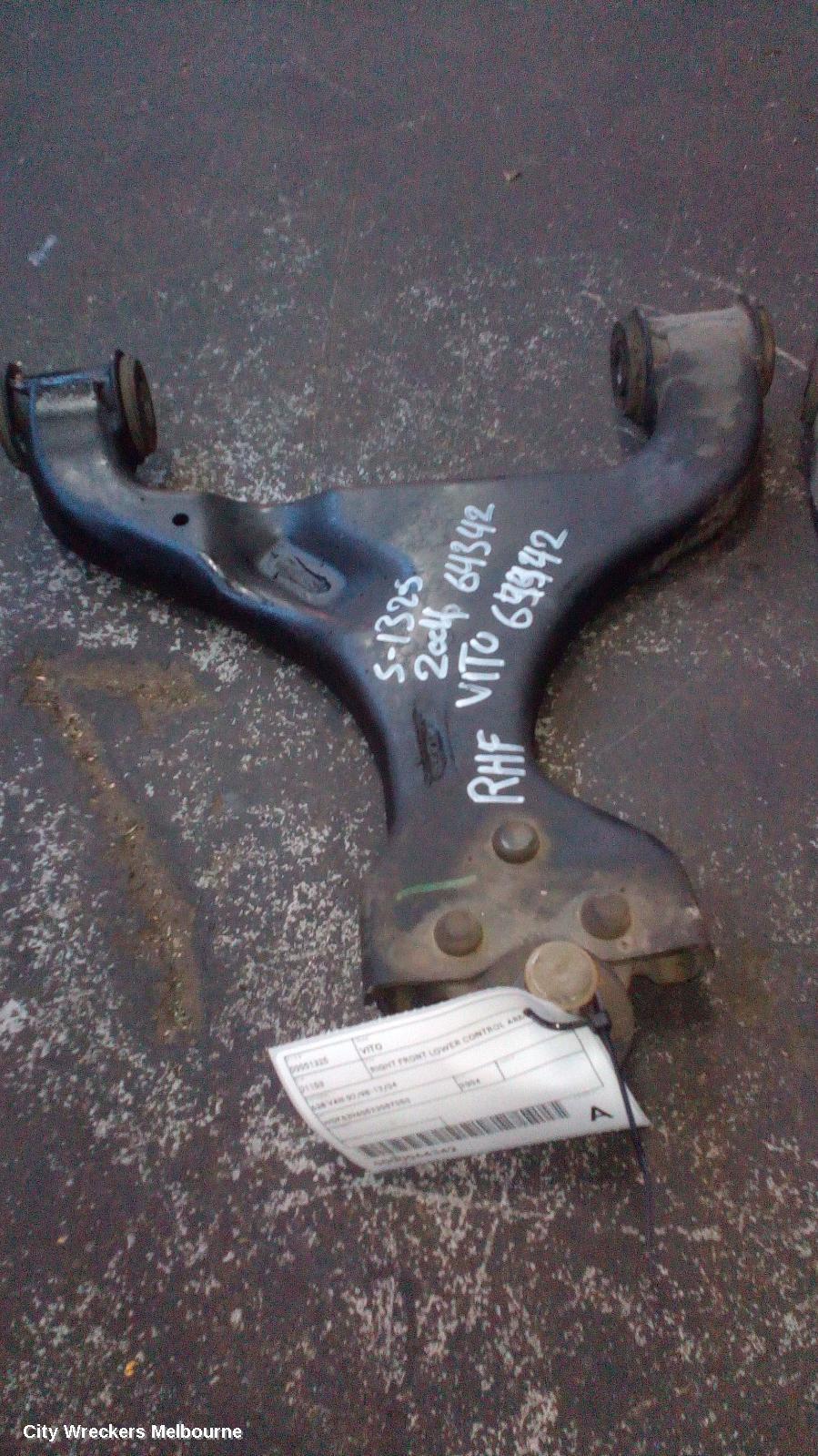 MERCEDES VITO 2004 Right Front Lower Control Arm