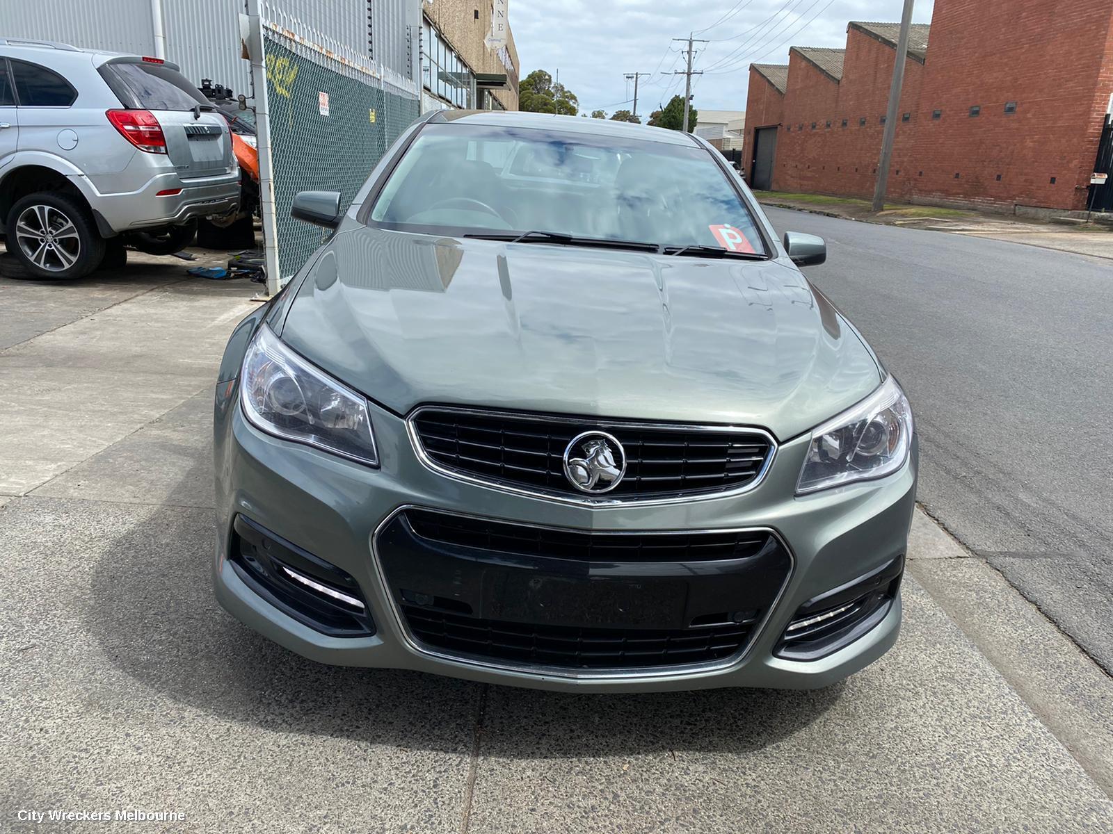 HOLDEN COMMODORE 2014 Rear Garnish