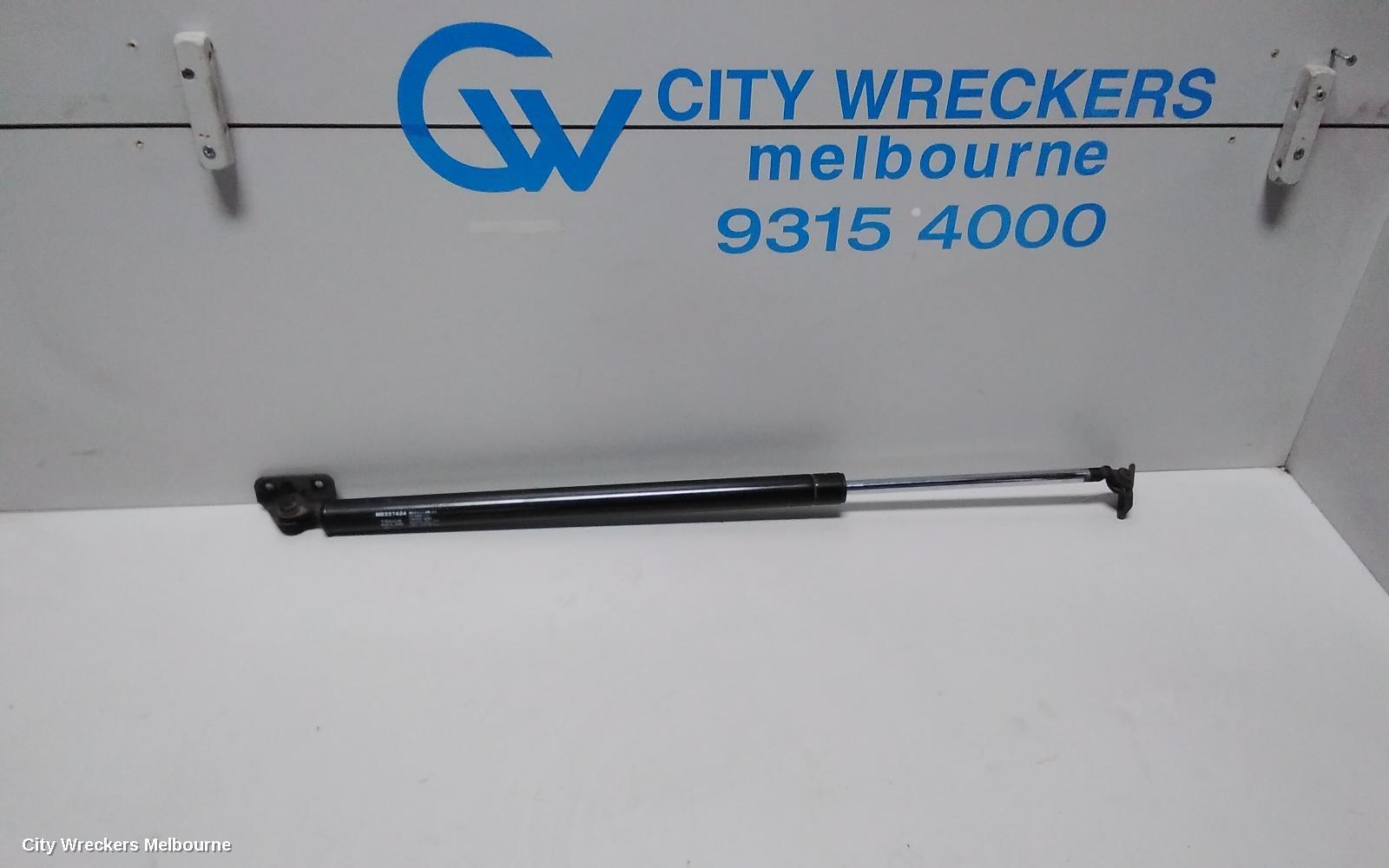 MITSUBISHI L300 2005 Hatch Strut