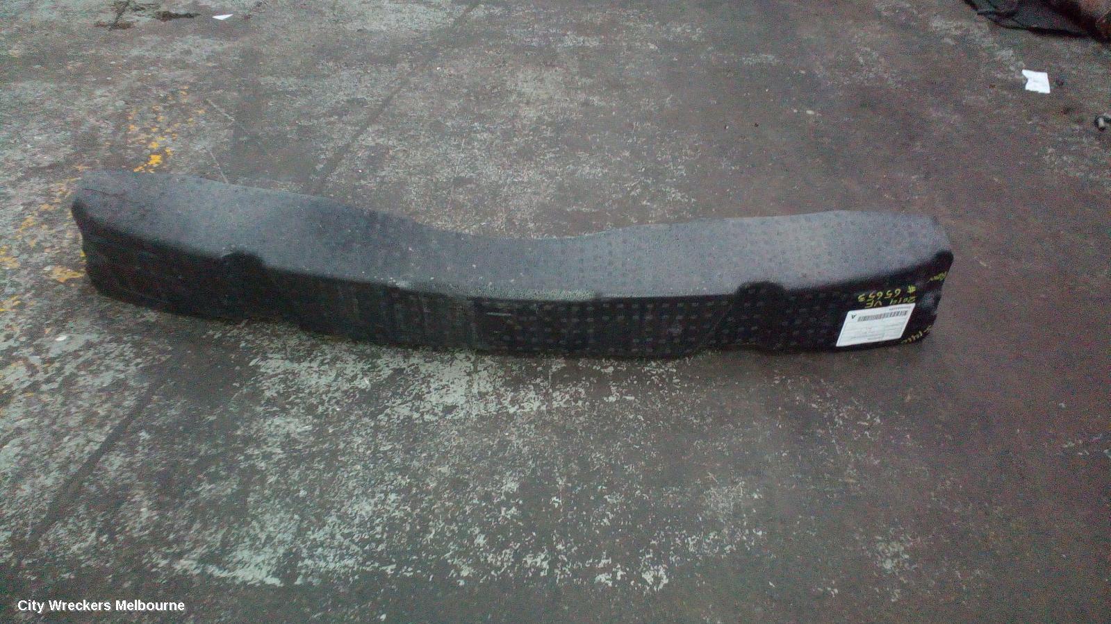 HOLDEN COMMODORE 2014 R/Bar Bracket/Reinfo