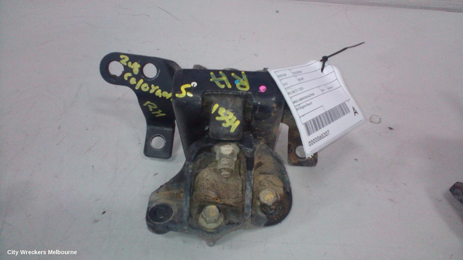 HOLDEN COLORADO 2016 Mount