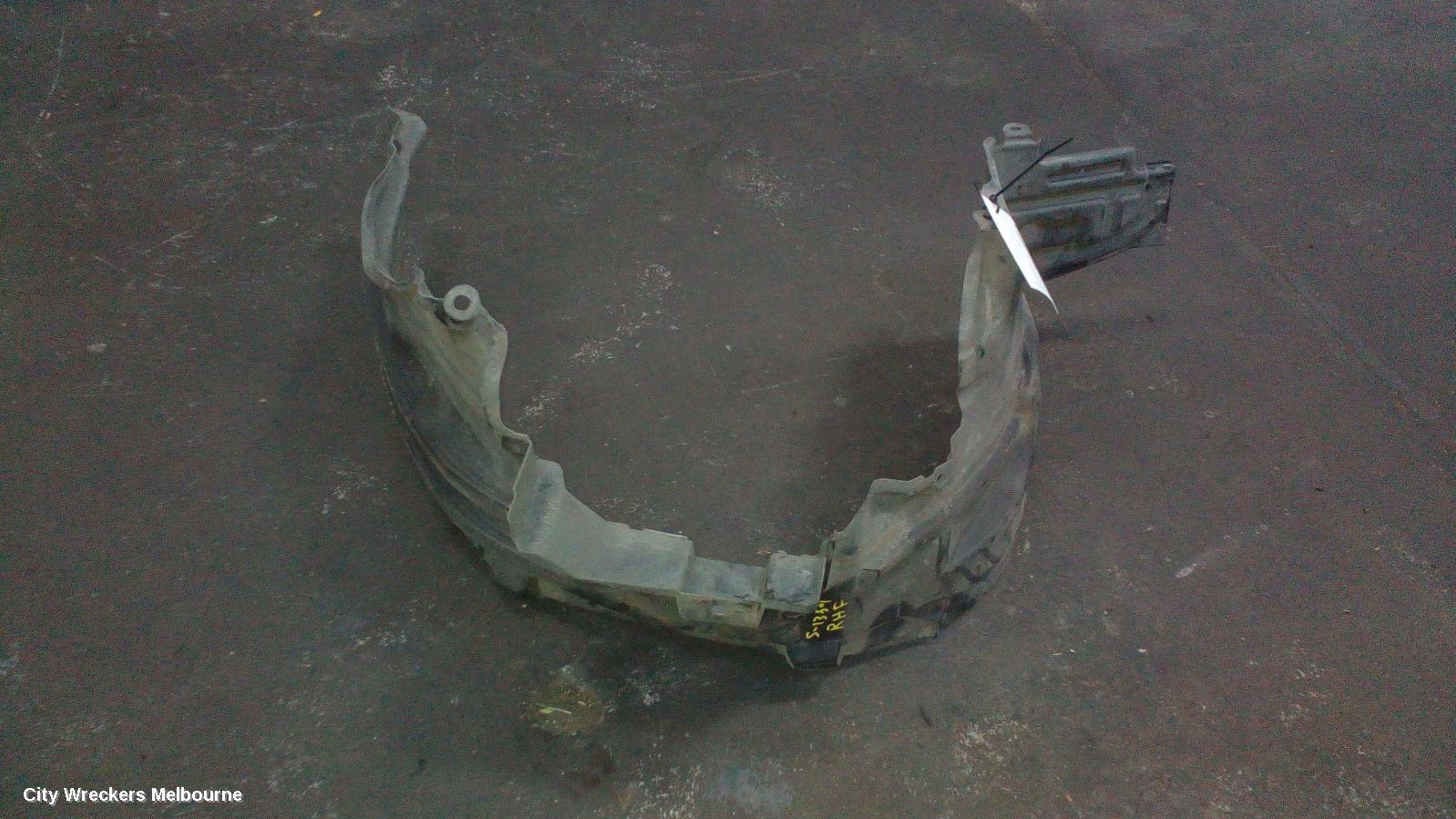 NISSAN XTRAIL 2003 Right Guard Liner