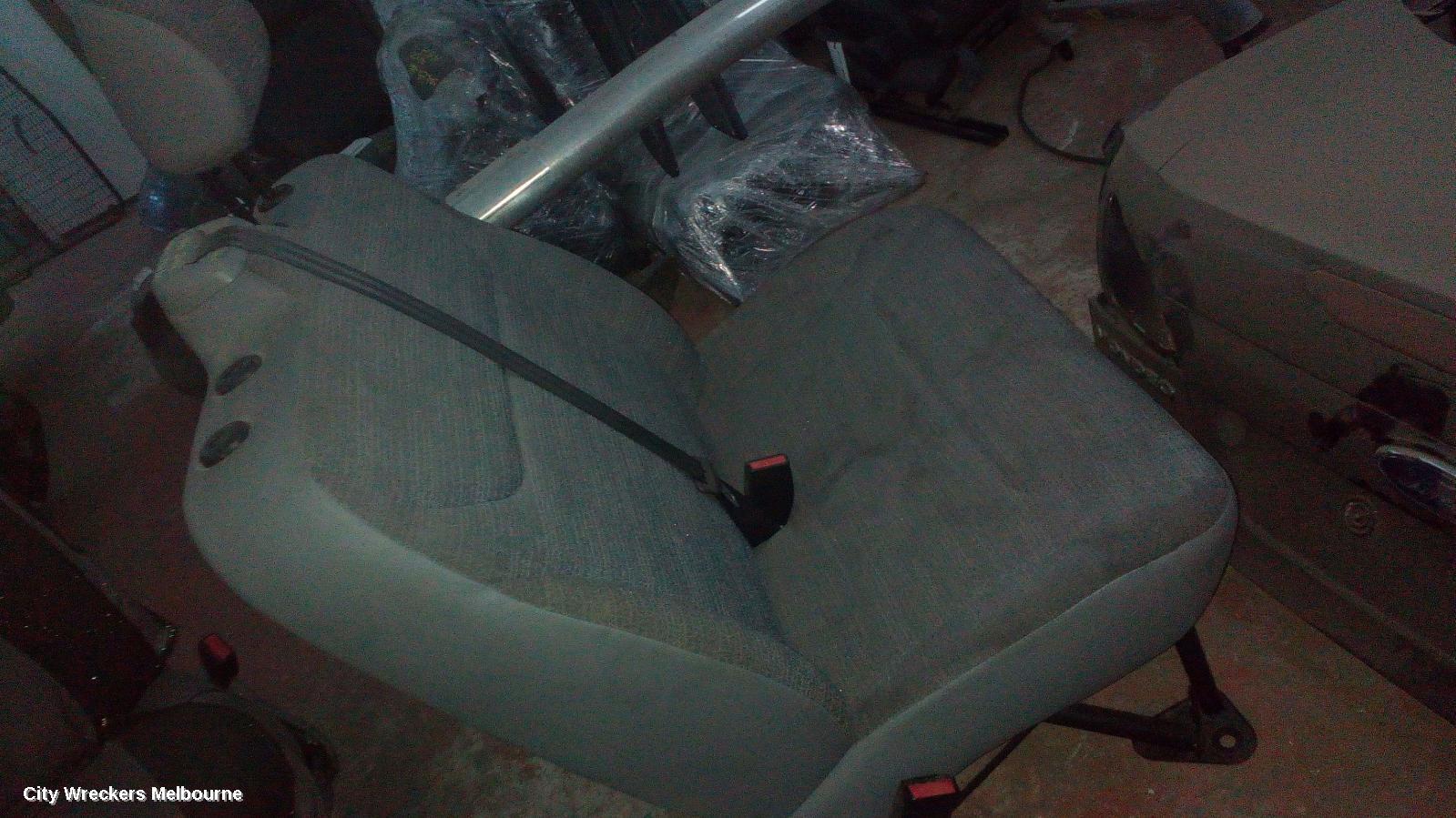 RENAULT TRAFIC 2014 Front Seat
