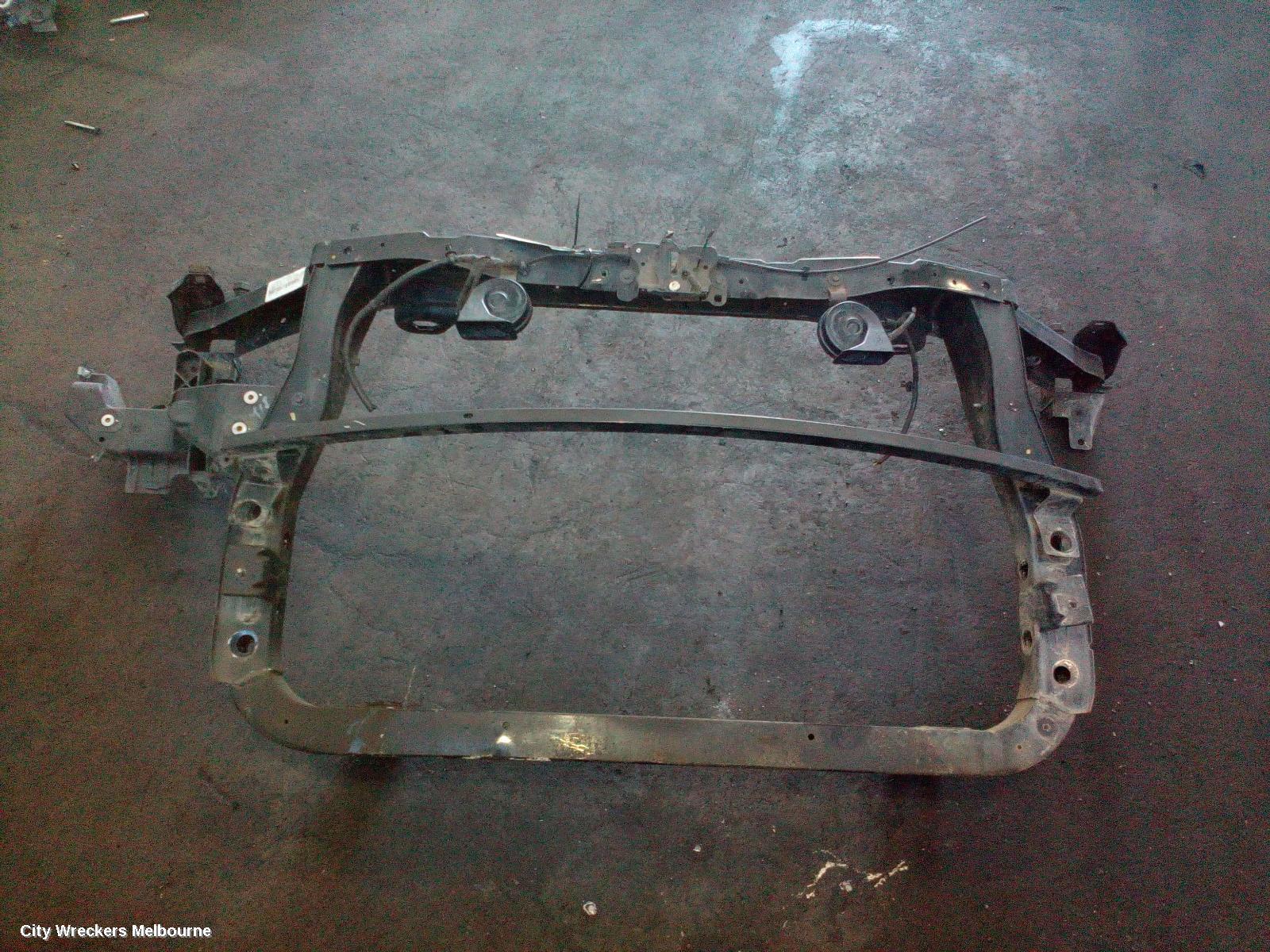 JEEP GRANDCHEROKEE 2013 Radiator Support