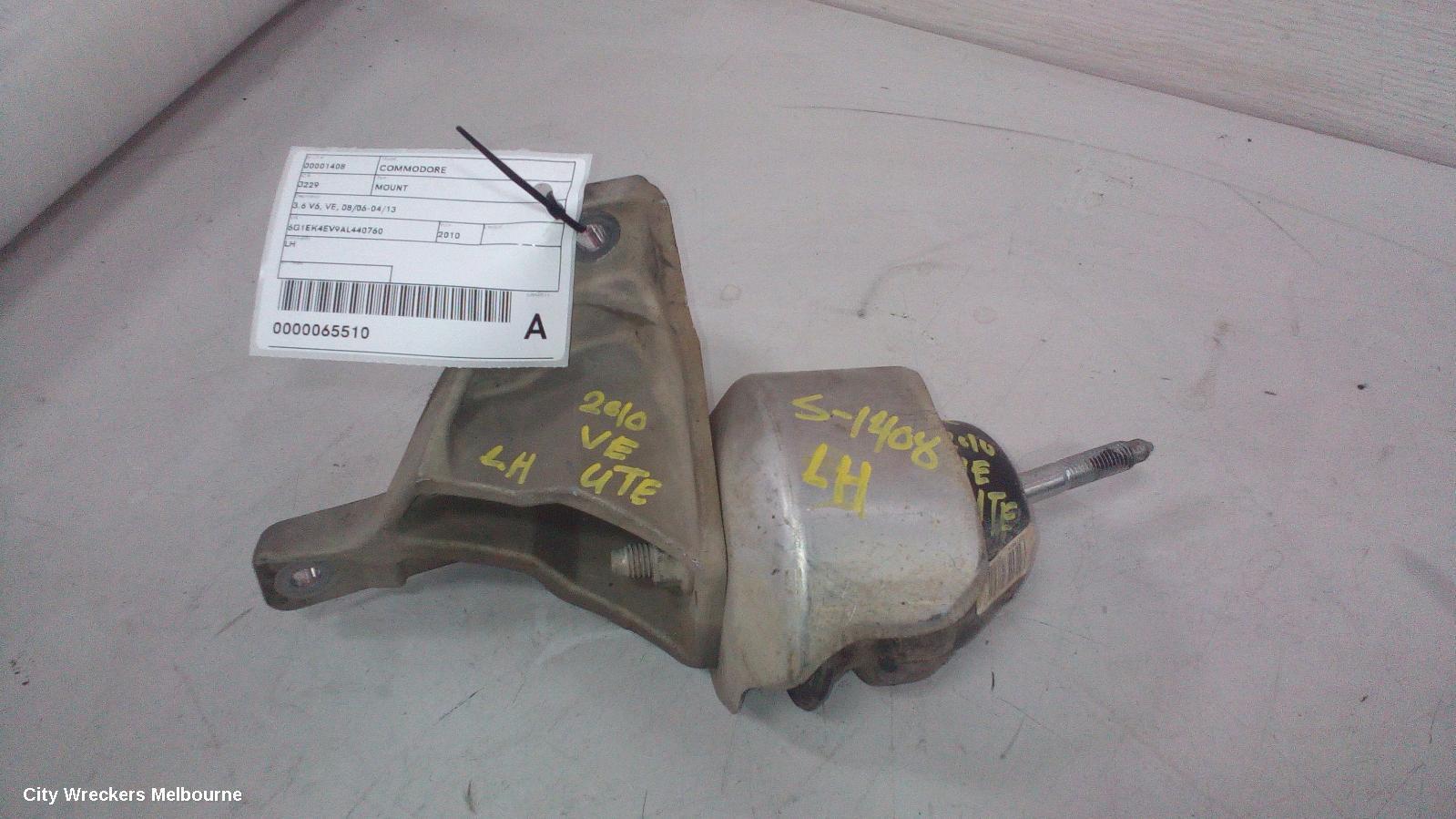 HOLDEN COMMODORE 2010 Mount