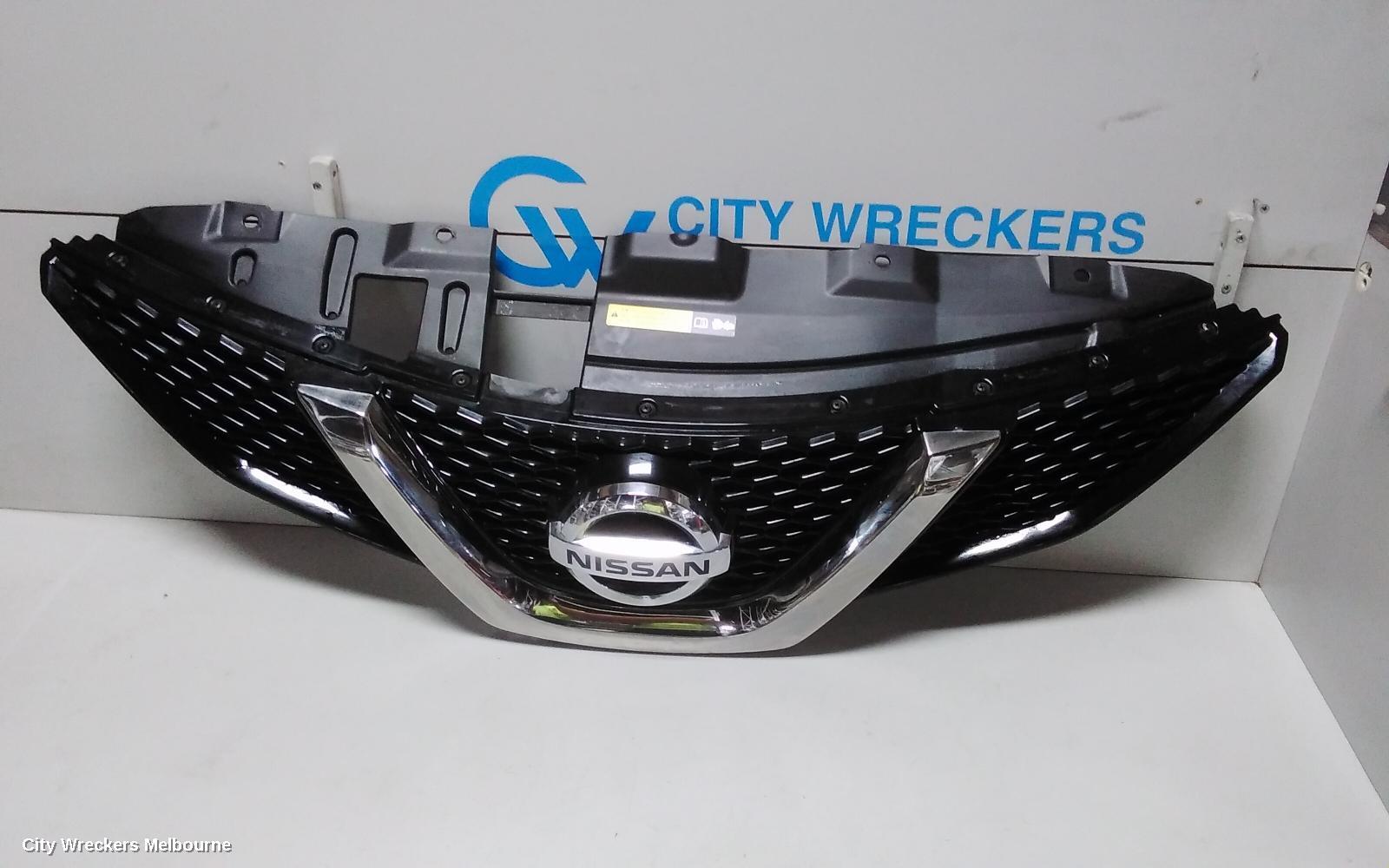 NISSAN QASHQAI 2017 Grille