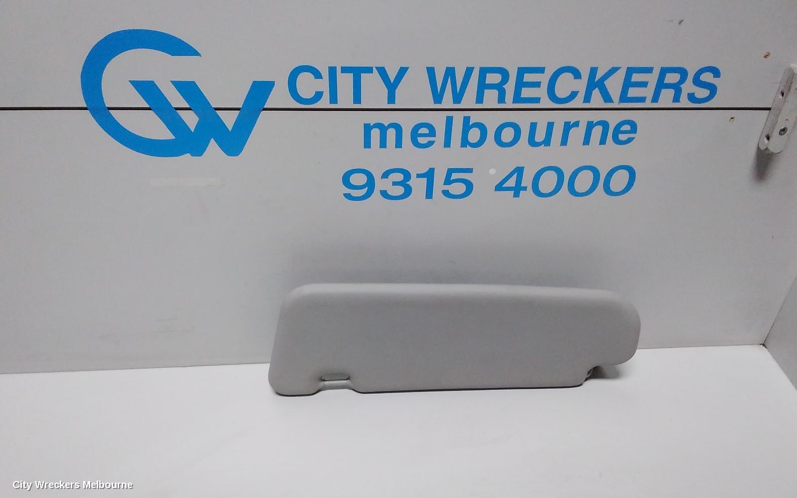 HOLDEN COMMODORE 2014 Sunvisor