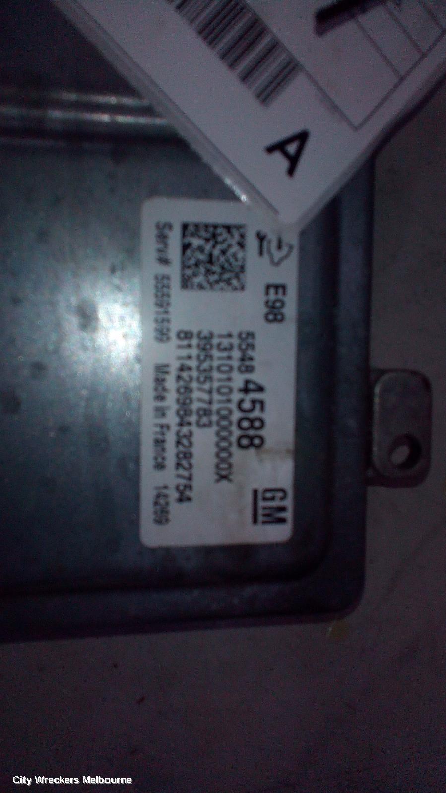 HOLDEN COLORADO 2015 Ecu