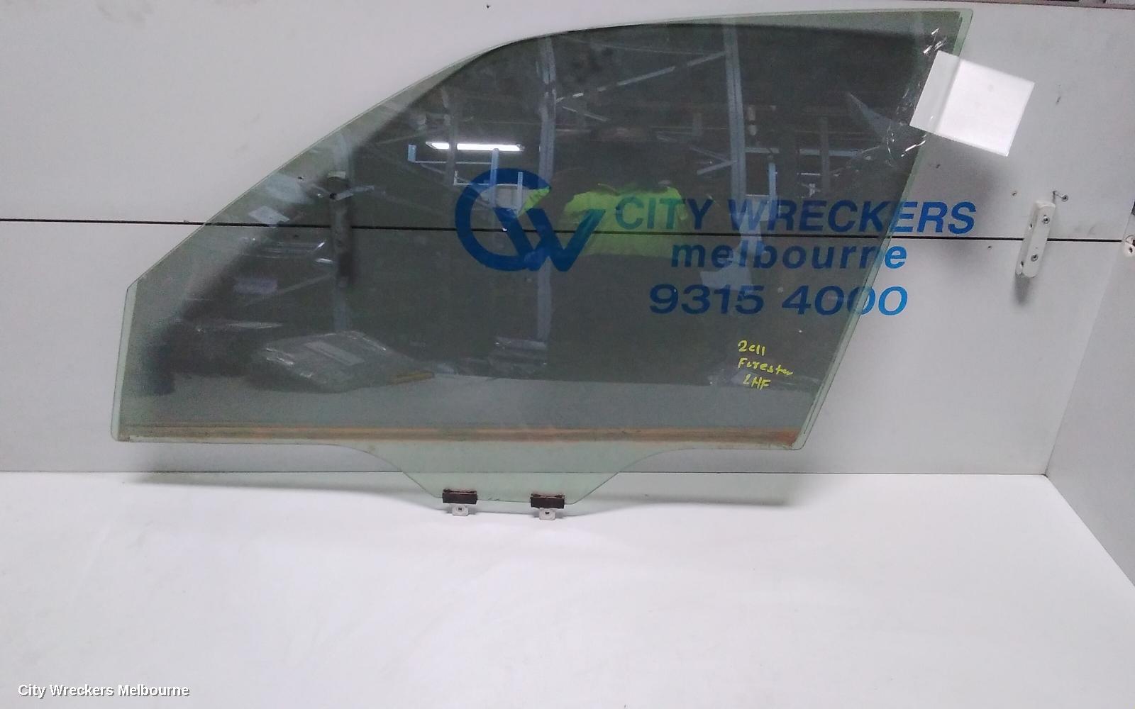 SUBARU FORESTER 2011 Left Front Door Window