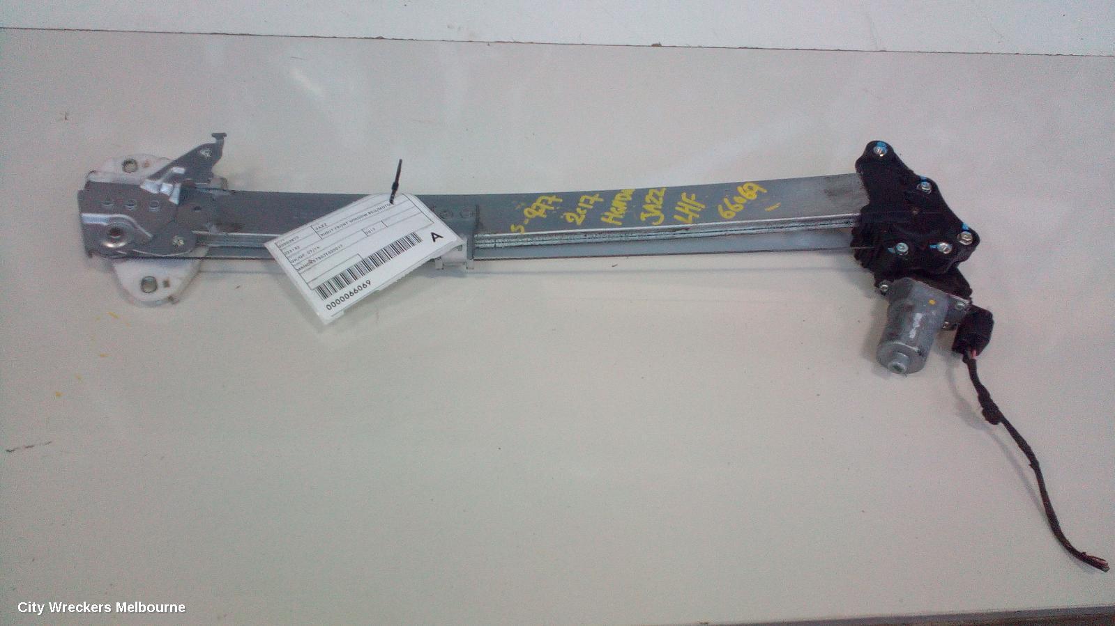HONDA JAZZ 2017 Right Front Window Reg/Motor