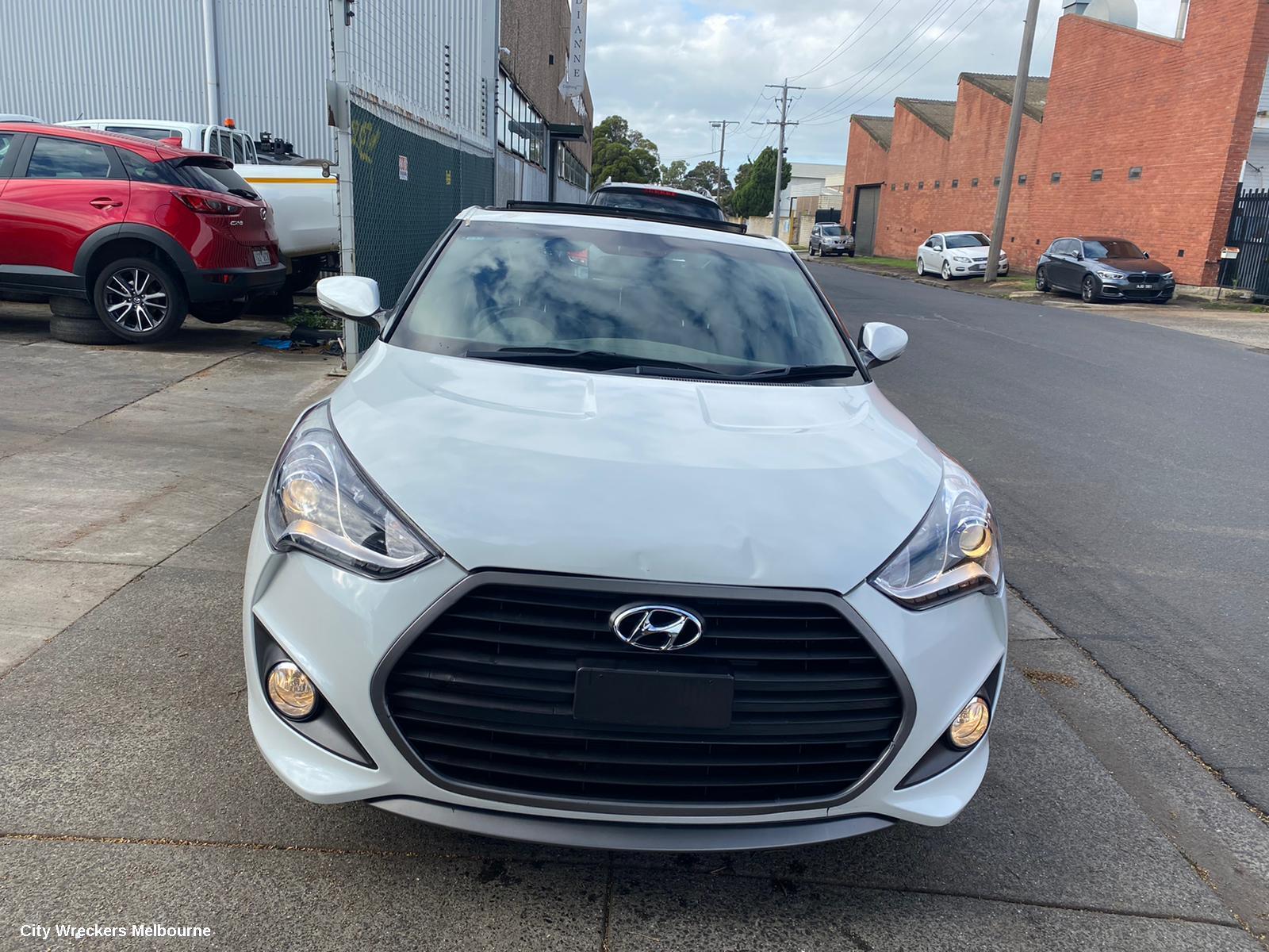 HYUNDAI VELOSTER 2016 Bonnet Hinge/Strut