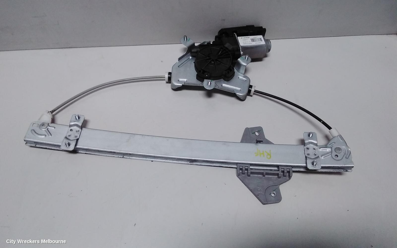 HYUNDAI ACCENT 2017 Right Front Window Reg/Motor
