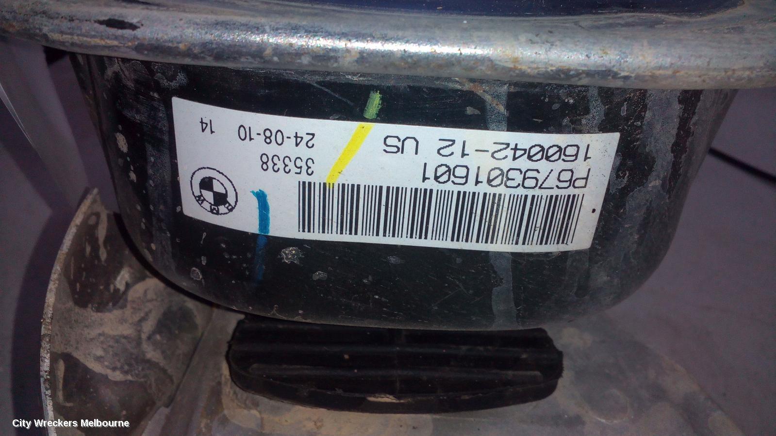 BMW X5 2010 Mount
