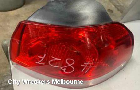 VOLKSWAGEN GOLF 2010 Right Taillight