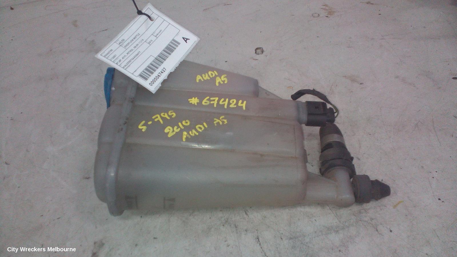AUDI A5 2010 Overflow Bottle