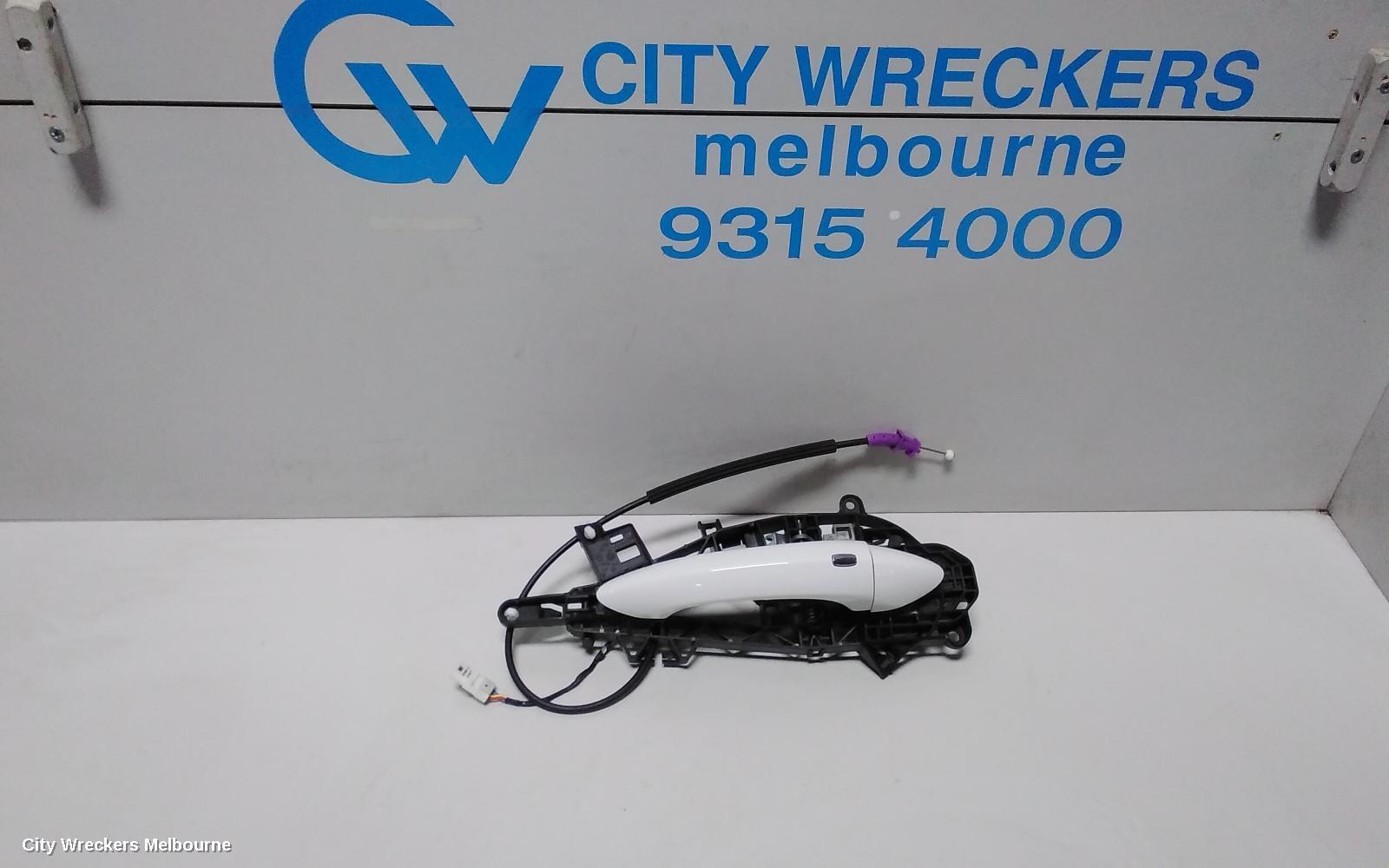 HOLDEN COMMODORE 2018 Door Handle