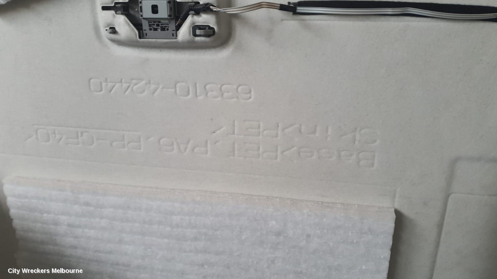TOYOTA RAV4 2016 Hoodlining
