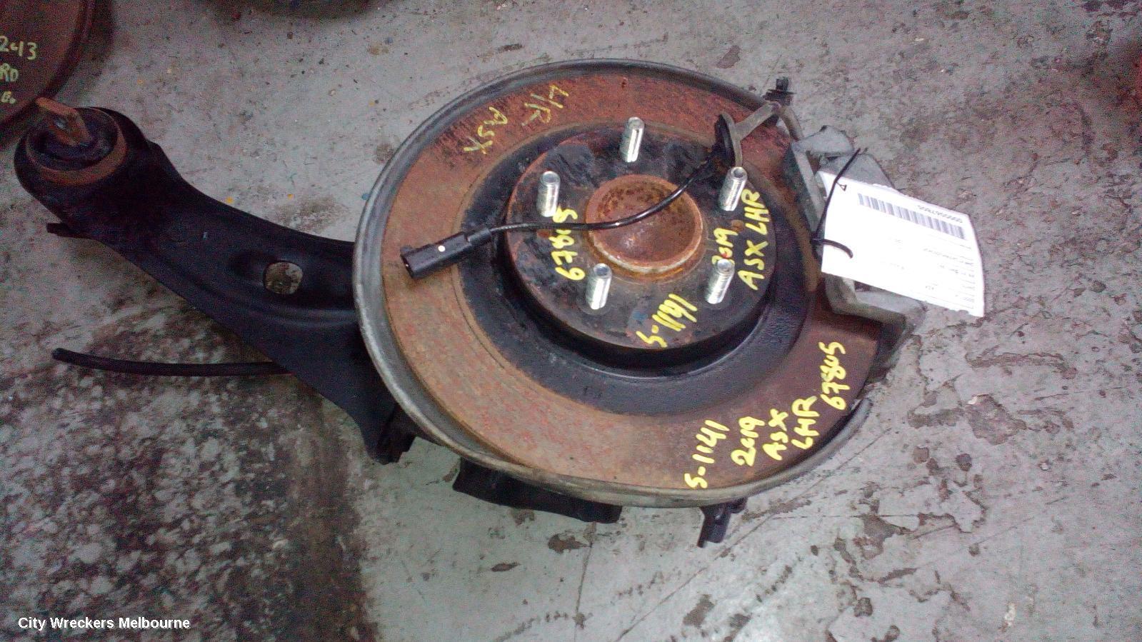 MITSUBISHI ASX 2019 Left Rear Hub Assembly