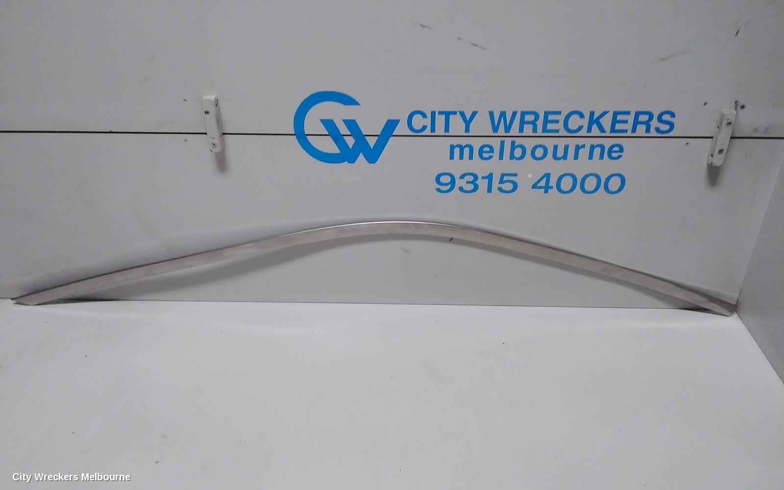 CHRYSLER 300C 2013 Body/Door Mould