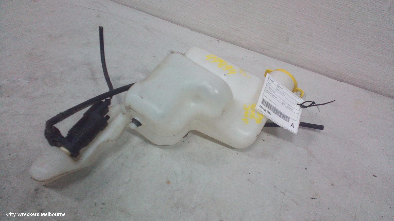 JEEP PATRIOT 2016 Washer Bottle