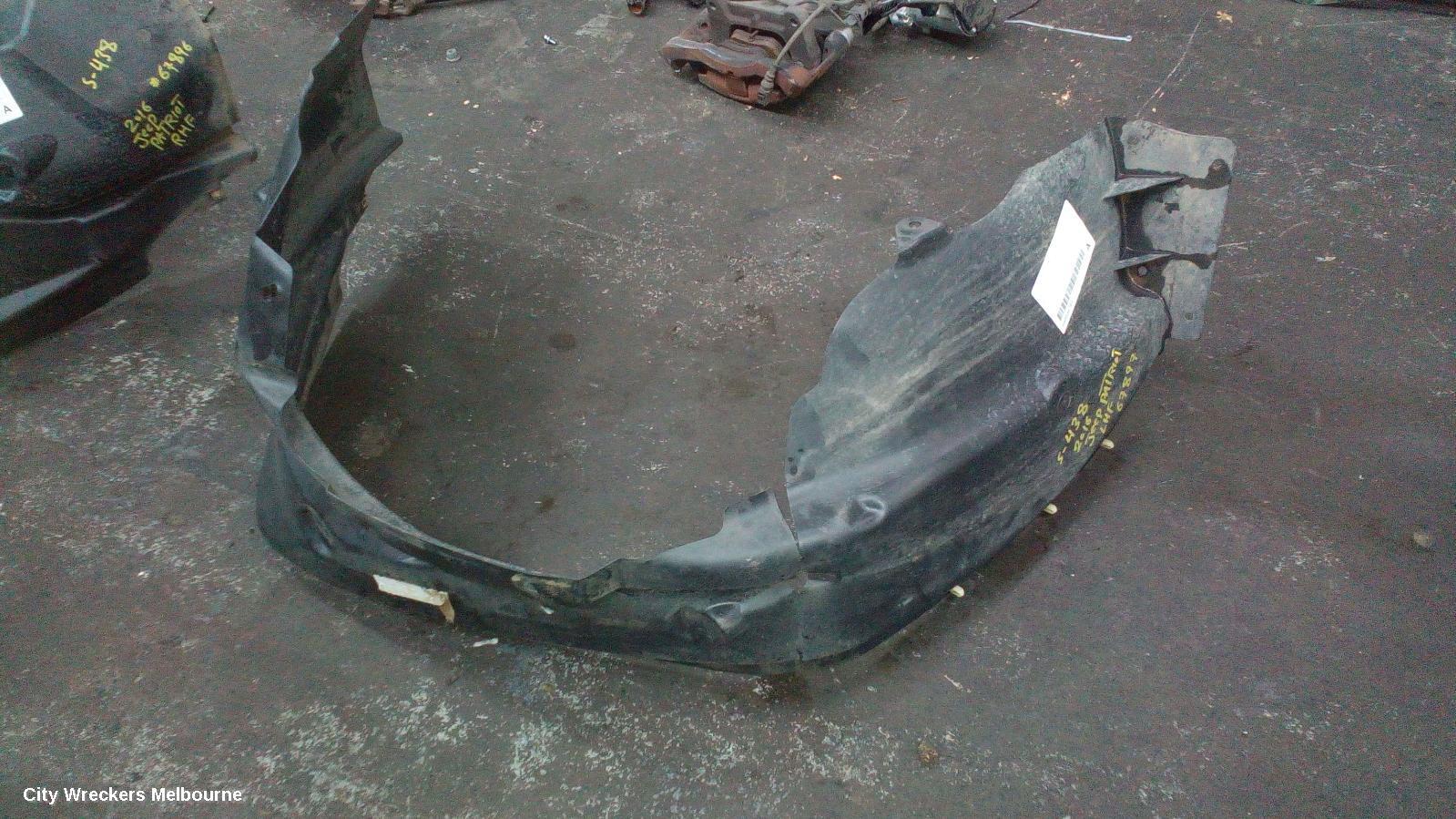 JEEP PATRIOT 2016 Left Guard Liner