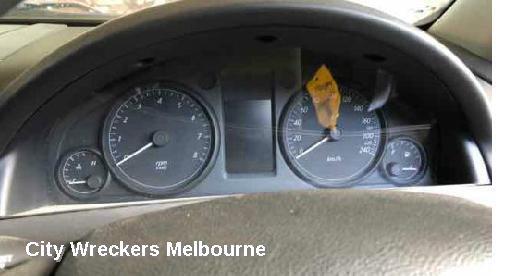 HOLDEN COMMODORE 2009 Instrument Cluster