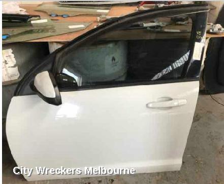 HOLDEN COMMODORE 2009 Left Front Door