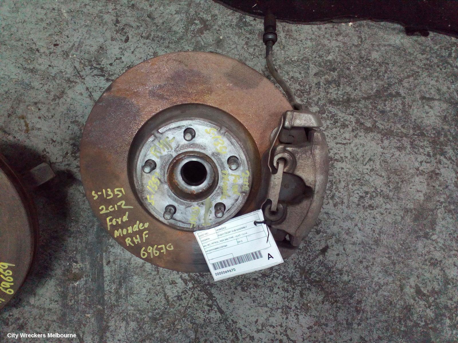 FORD MONDEO 2012 Right Front Hub Assembly