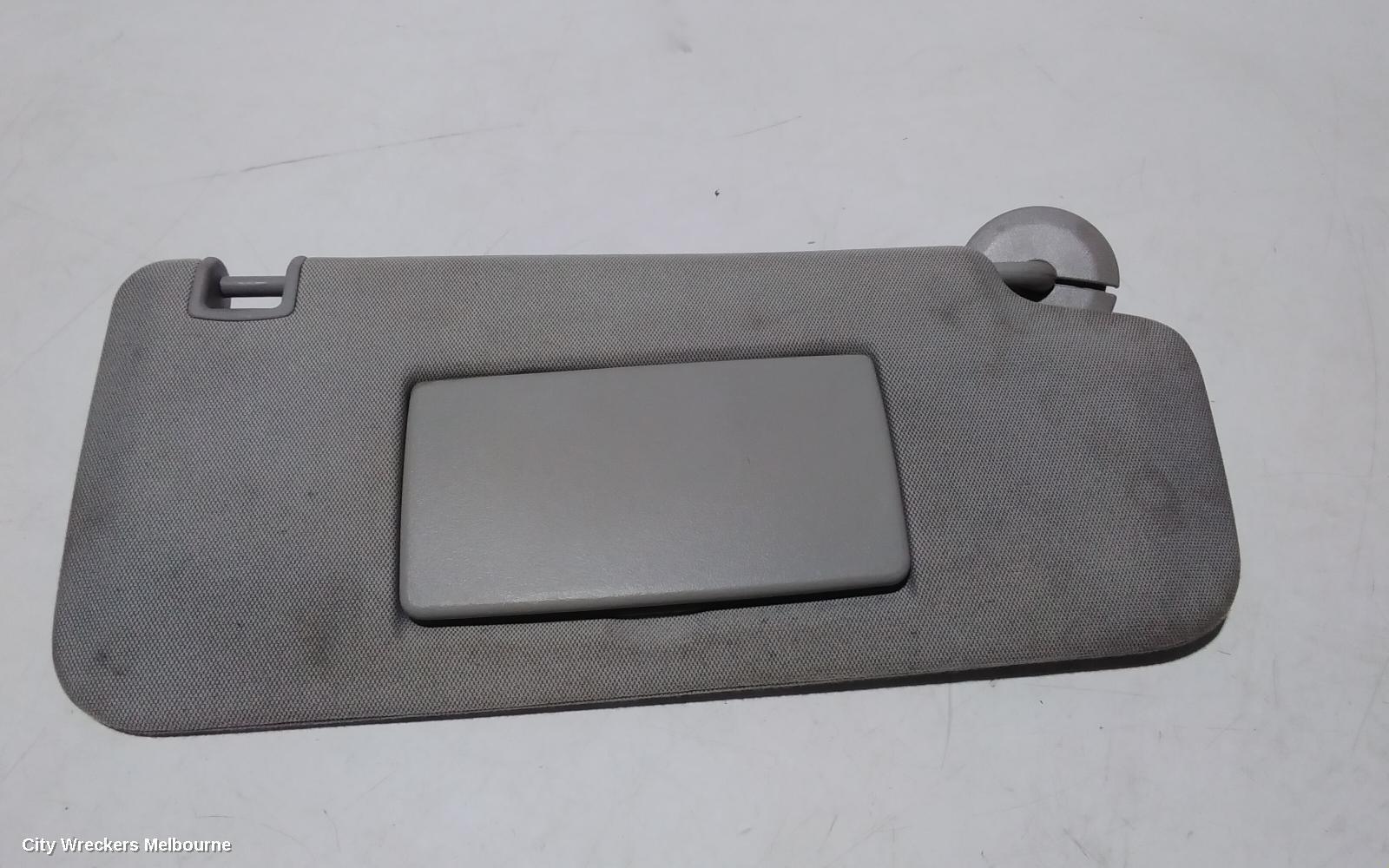 HOLDEN TRAX 2013 Sunvisor