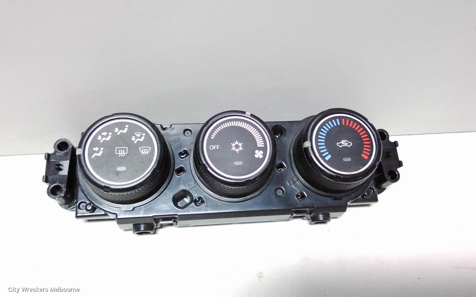 MITSUBISHI LANCER 2009 Heater/Ac Controls