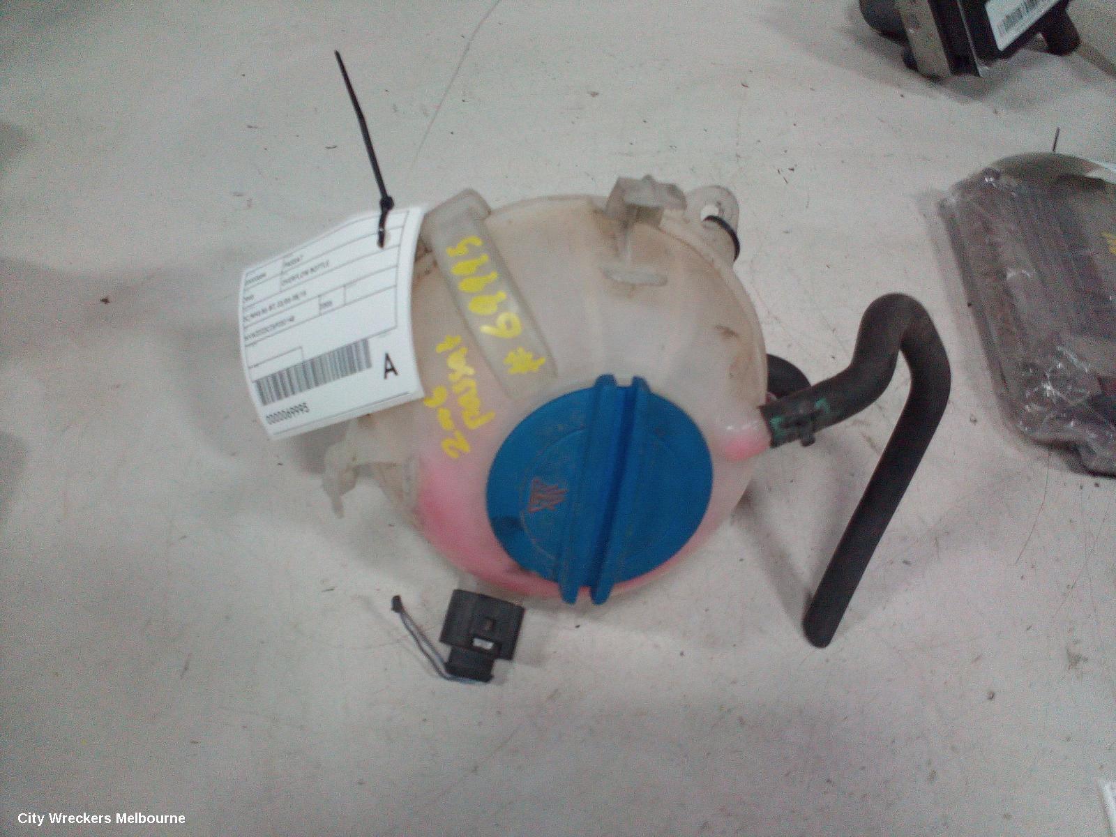 VOLKSWAGEN PASSAT 2006 Overflow Bottle