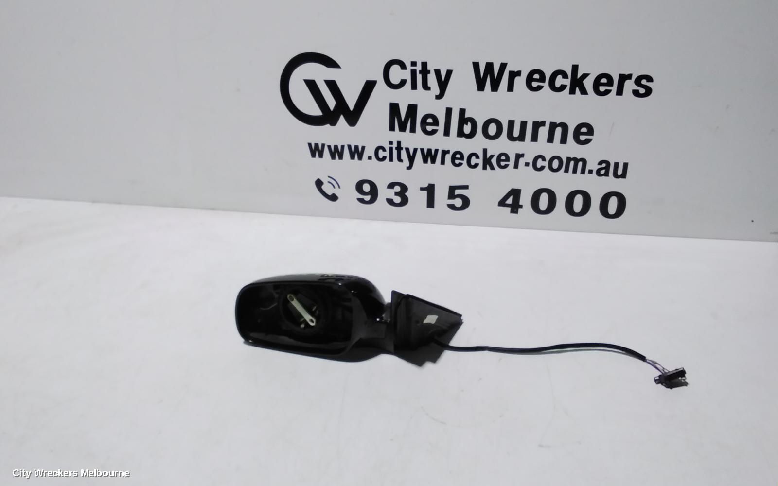 VOLKSWAGEN PASSAT 2004 Left Door Mirror